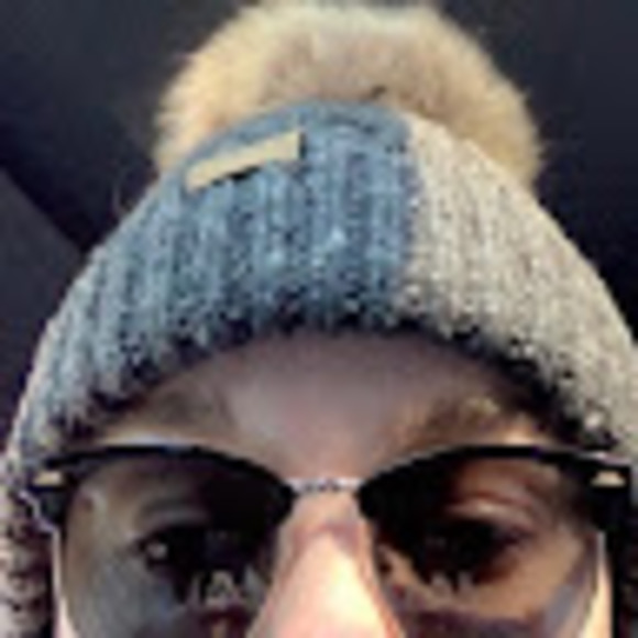 Meet your Posher, Jess - Picture 1 of 1